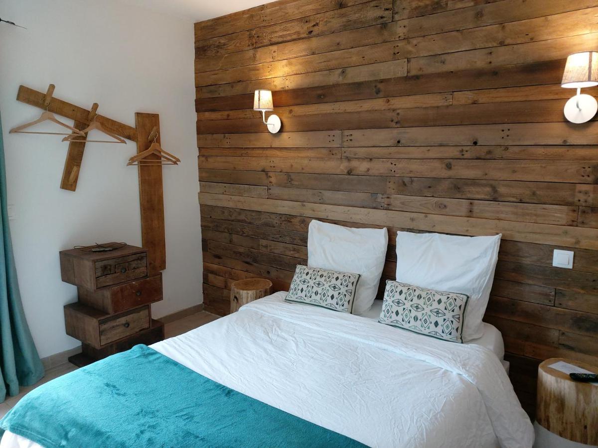 Les Marguerites Bed and Breakfast Champdolent Εξωτερικό φωτογραφία